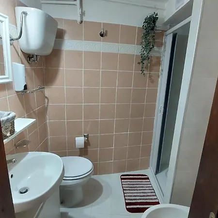 Дом отдыха Locazione Turistica Lbs, , Spoleto *