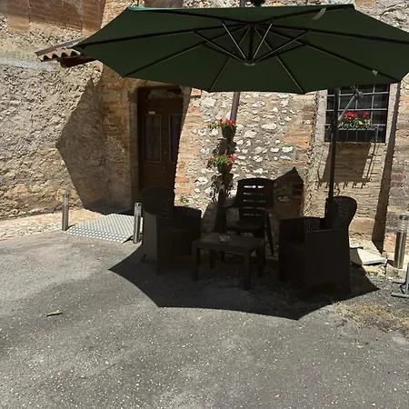 Сasa de vacaciones Locazione Turistica Lbs, , Spoleto *