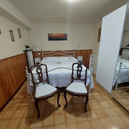 Сasa de vacaciones Locazione Turistica Lbs, , Spoleto *